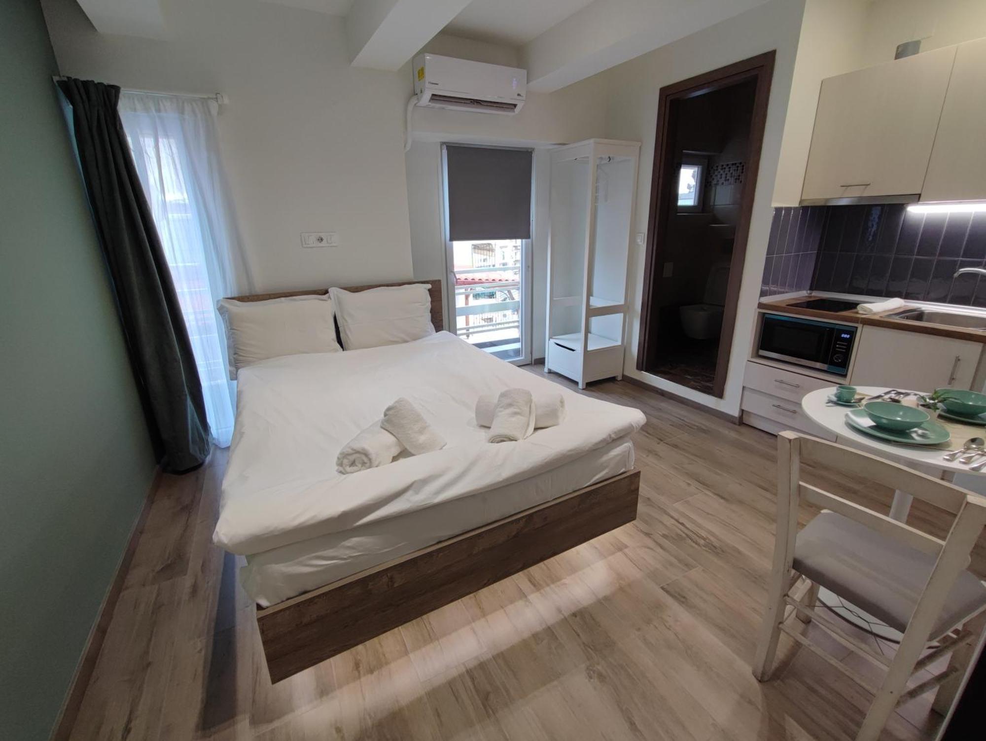 Pritania Apartment Комотини Екстериор снимка